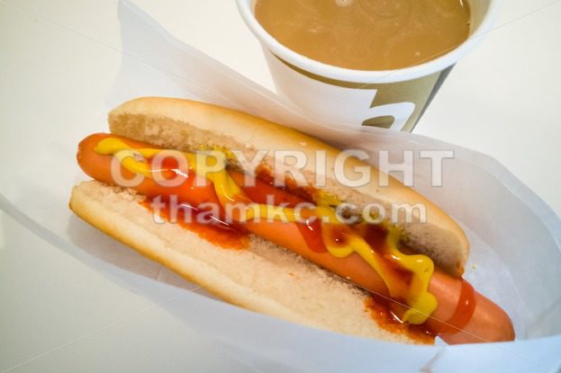 Simple hot dog sandwich with mustard ketchup and coffee - ThamKC Royalty-Free Photos