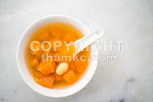 Traditional Chinese sweet dessert of sweet potatoes with ginkgo ginger - ThamKC Royalty-Free Photos