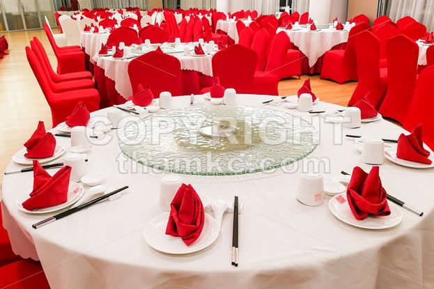 Generic Chinese wedding dinner banquet set-up with dinner wares - ThamKC Royalty-Free Photos